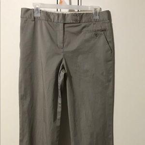 ⬇️$30 BCBG MAXAZRIA KHAKI  PANT SIZE 8